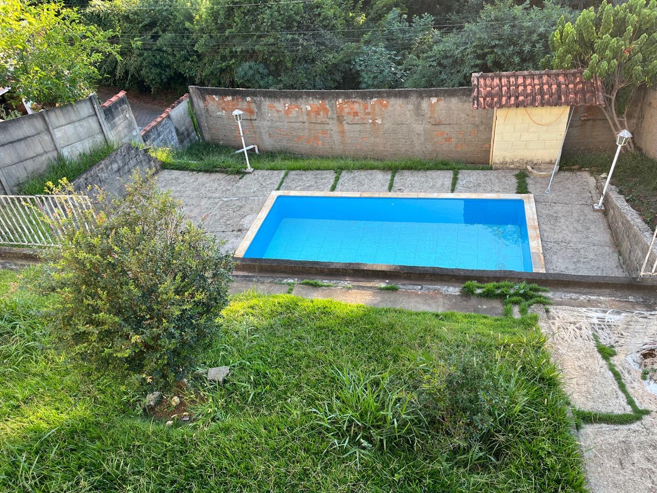 Casa para venda em São Lourenço - MG.
