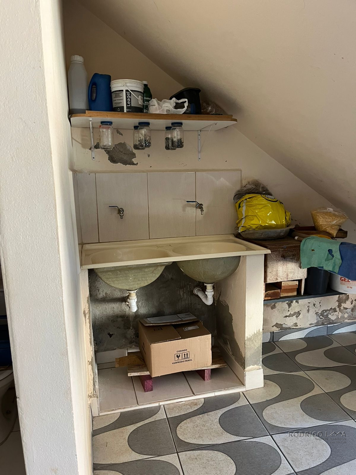 Linda casa a Venda em São Lourenço - MG.