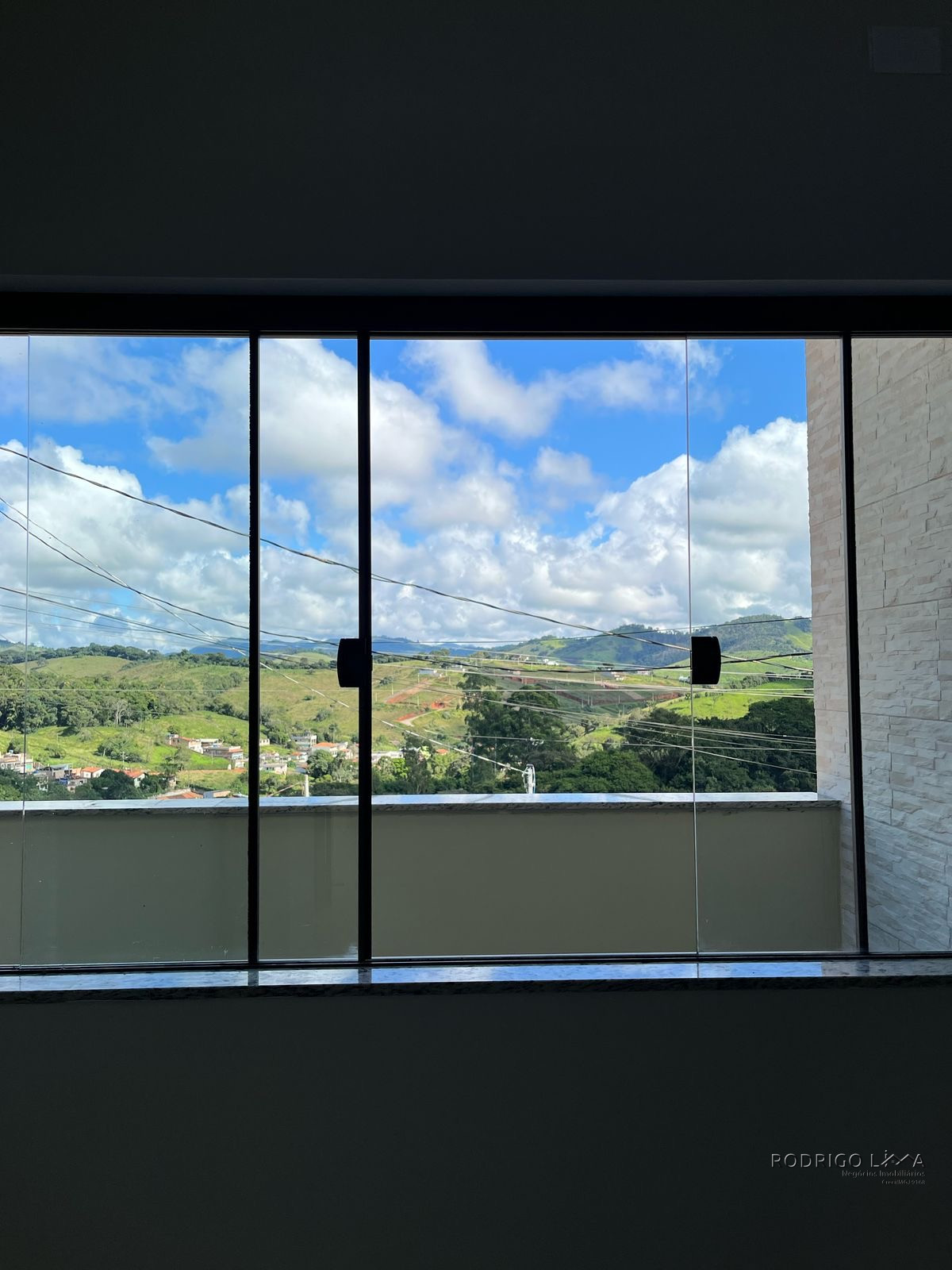 Casa para venda em São Lourenço - MG.