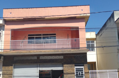 2 casas com terreno a venda em São Lourenço MG