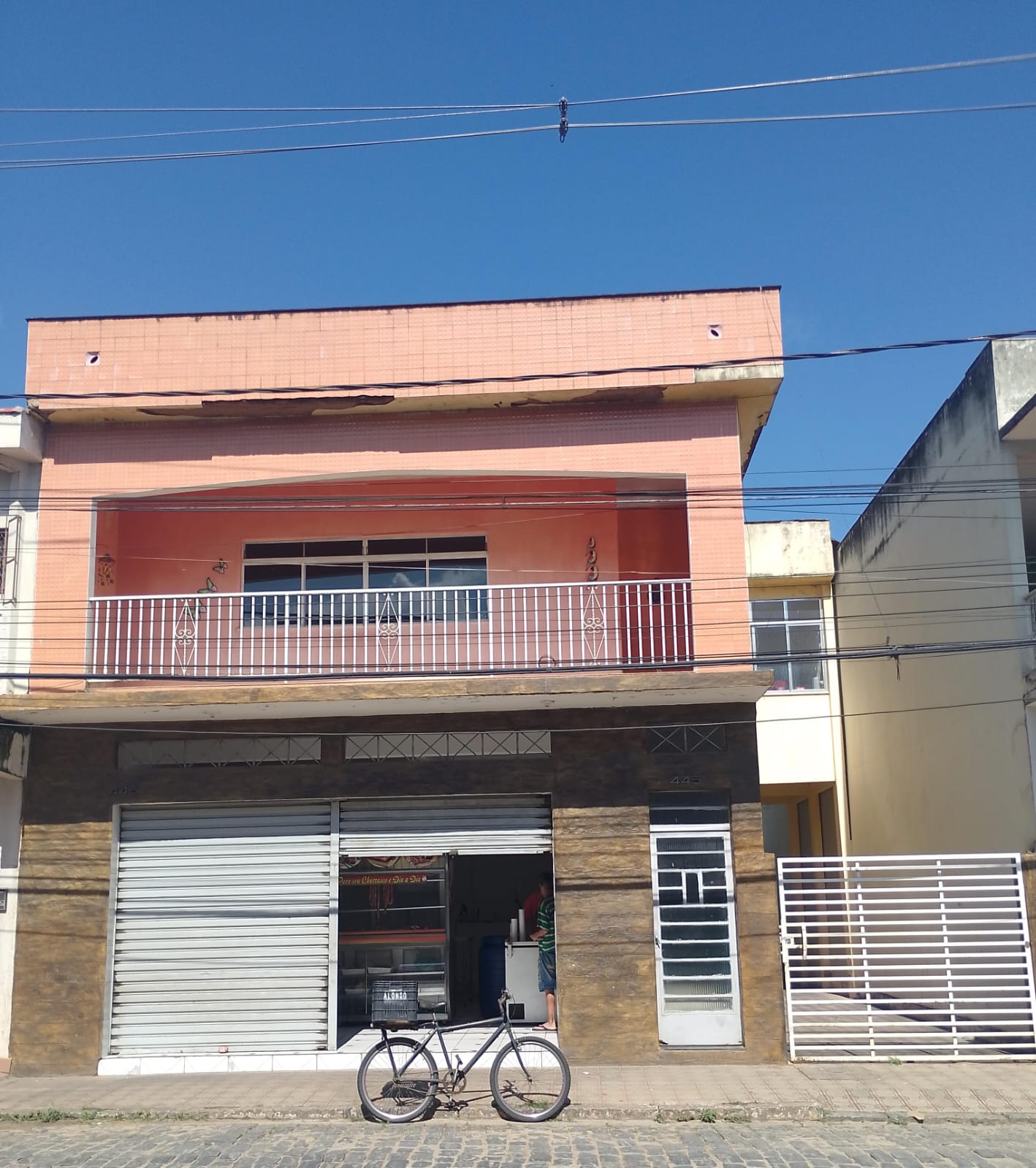 2 casas com terreno a venda em São Lourenço MG