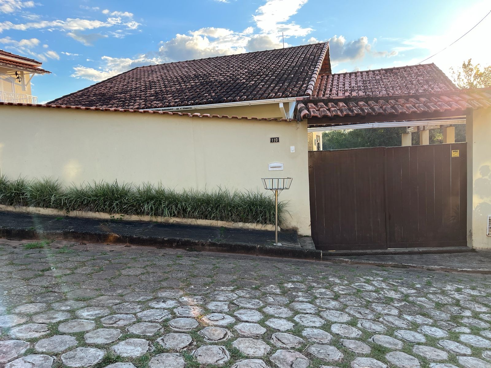 Casa para venda em São Lourenço - MG.