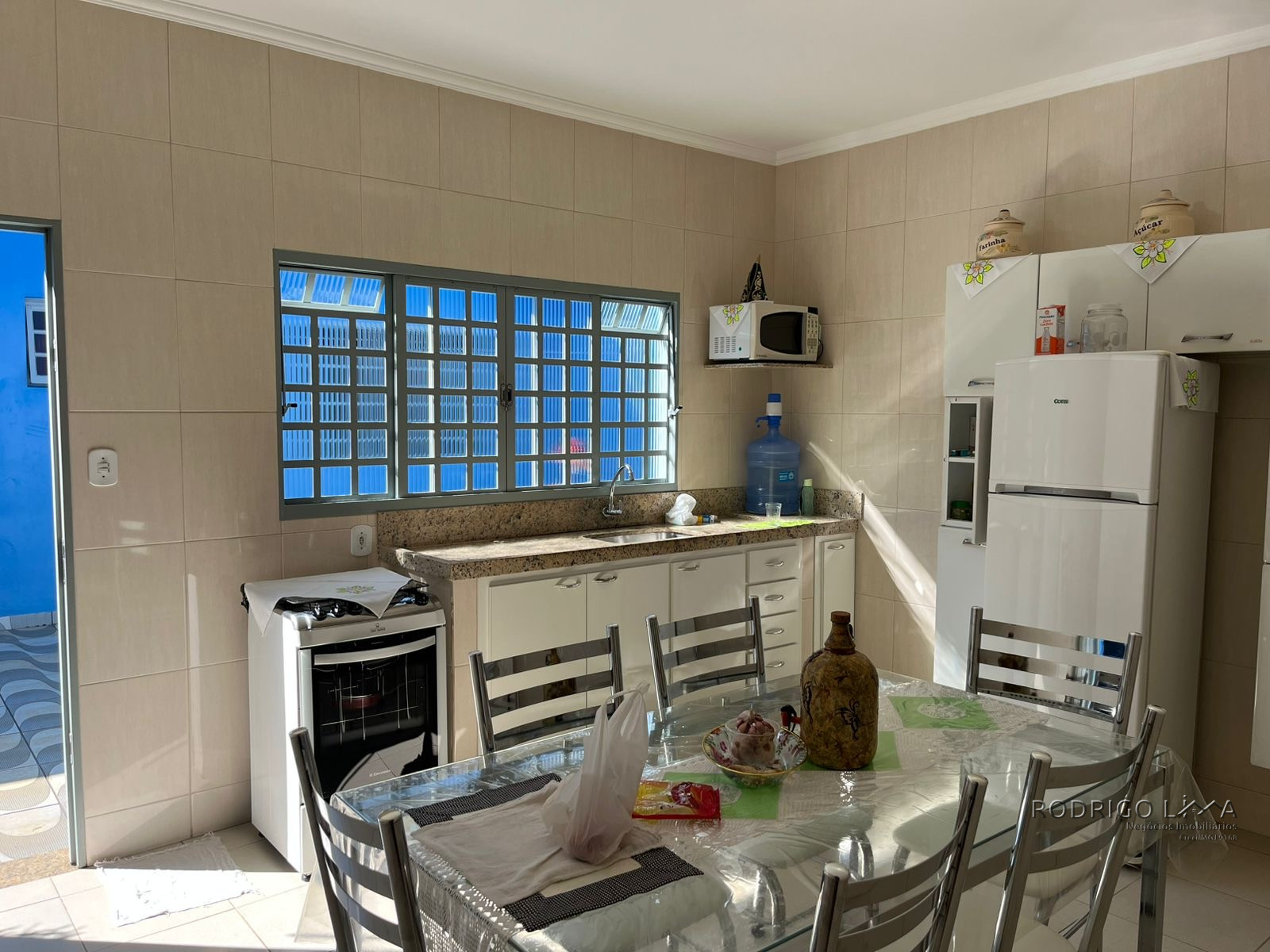 Linda casa a Venda em São Lourenço - MG.