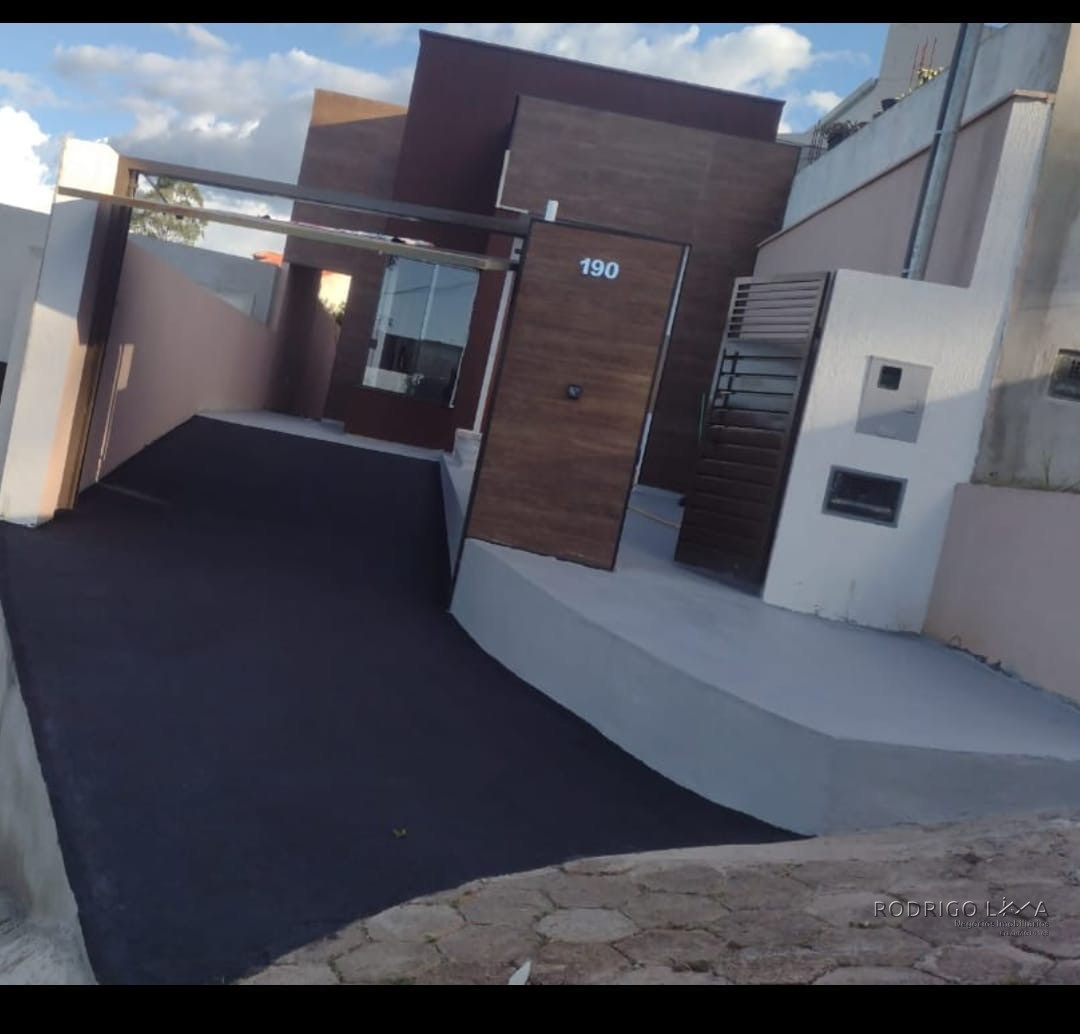 Linda Casa em São Lourenço MG