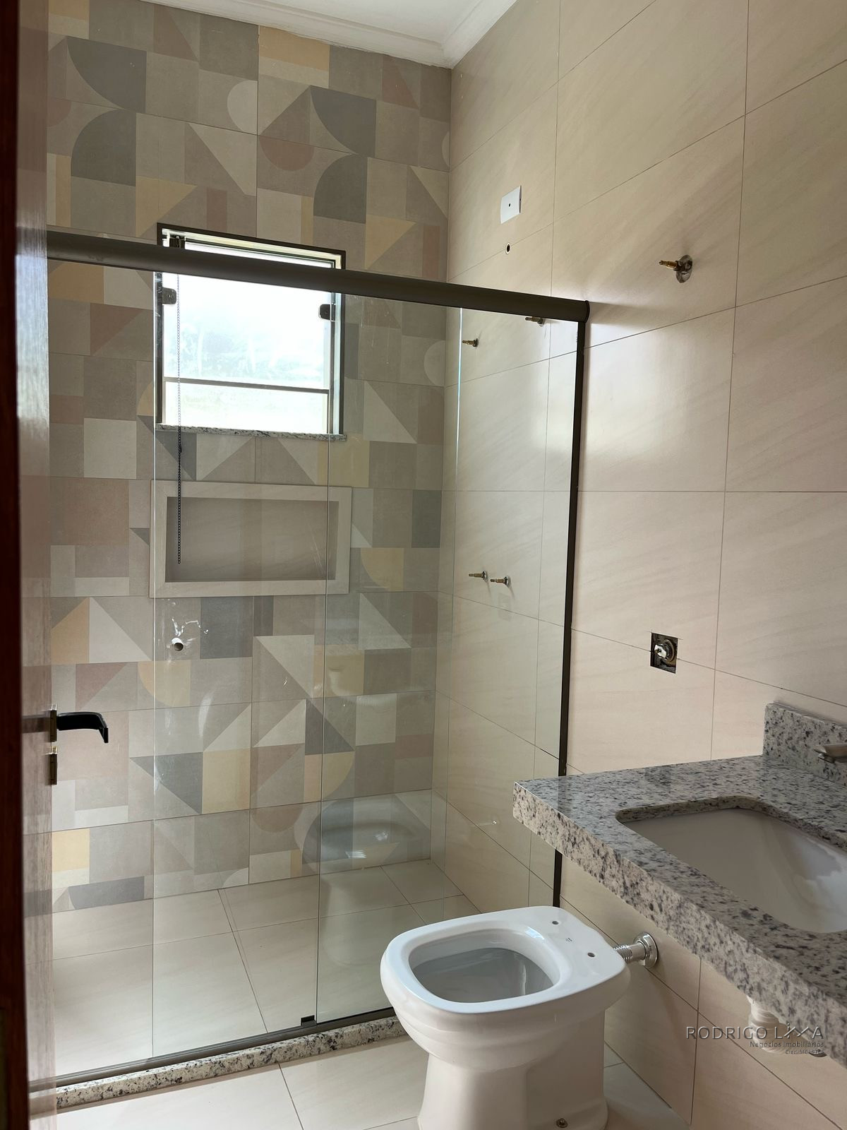 Casa para venda em São Lourenço - MG.