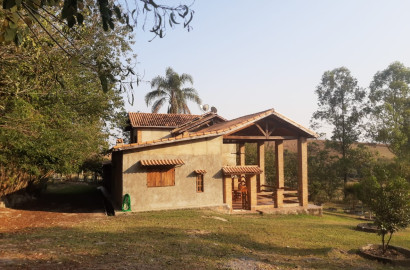 Lindo sítio para venda em Três Corações - MG.