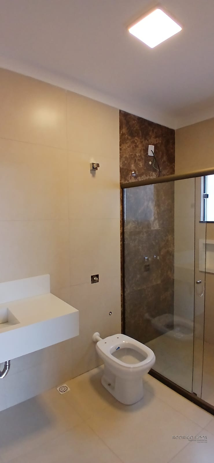 Linda casa para venda em São Lourenço - MG.