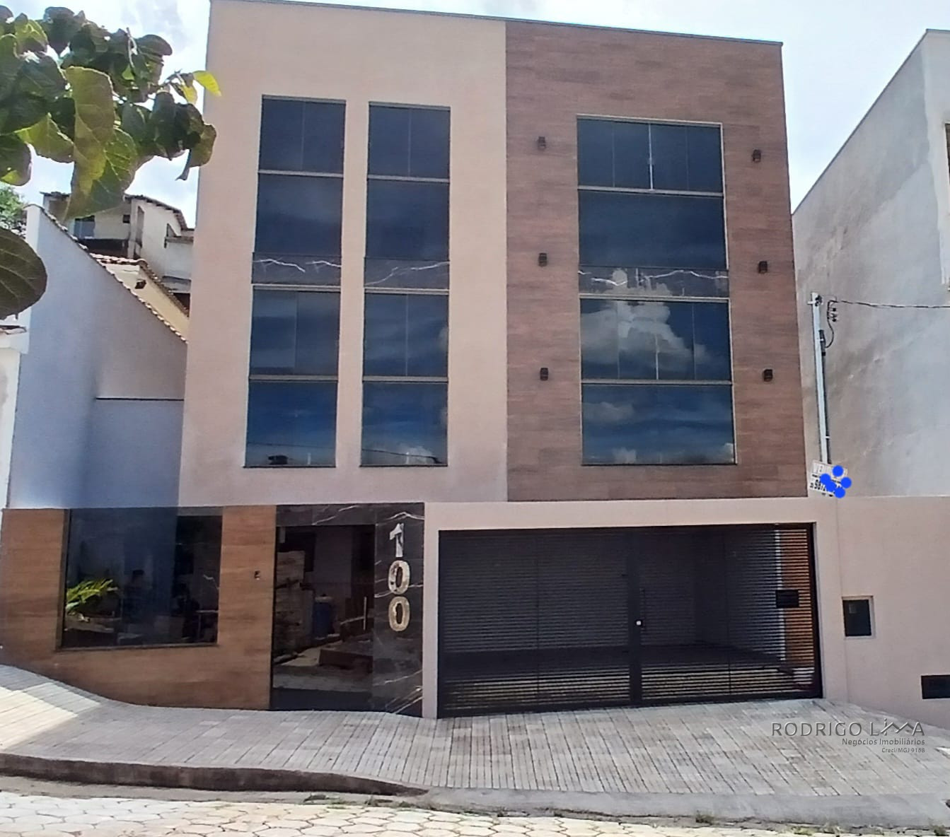 Linda casa para venda em São Lourenço - MG.