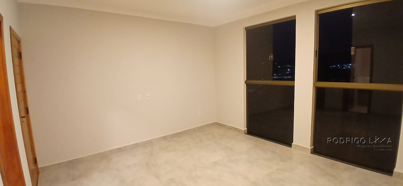 Linda casa para venda em São Lourenço - MG.