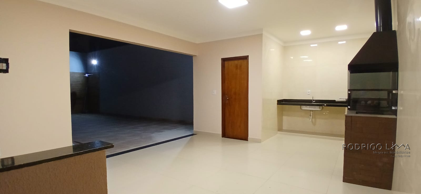 Linda casa para venda em São Lourenço - MG.