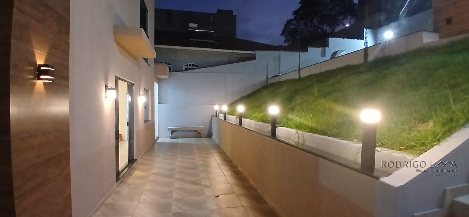 Linda casa para venda em São Lourenço - MG.