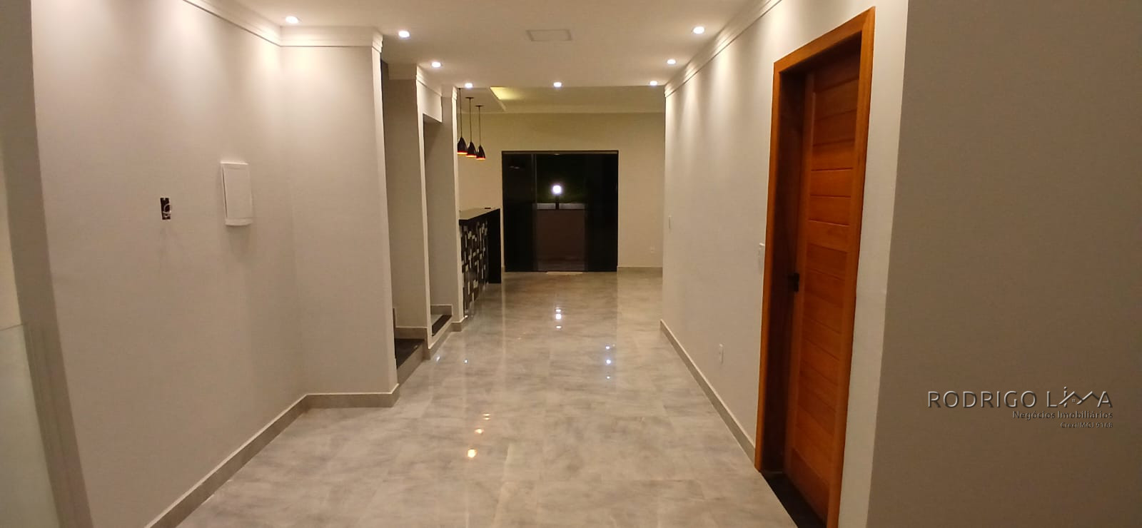 Linda casa para venda em São Lourenço - MG.