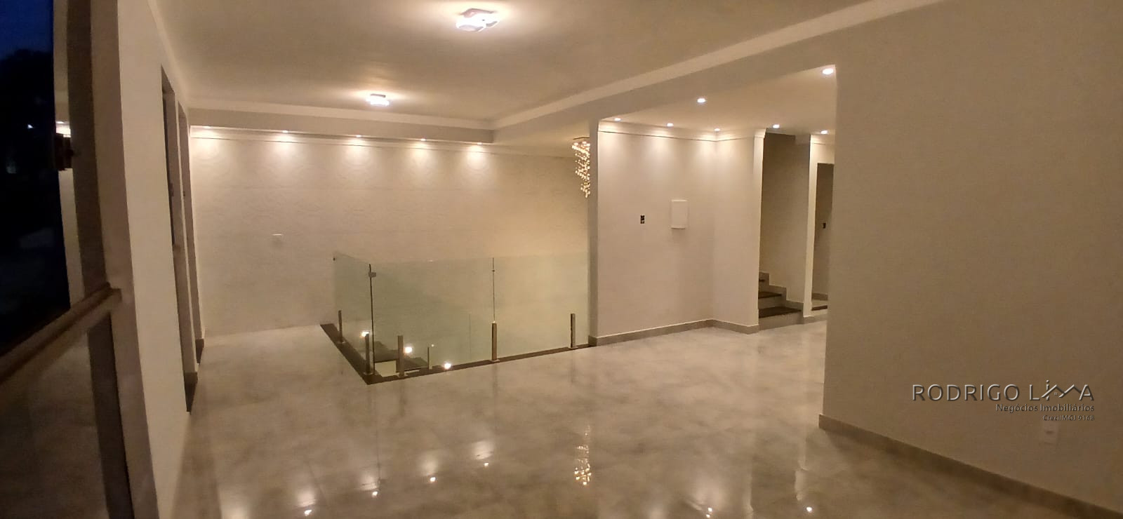 Linda casa para venda em São Lourenço - MG.