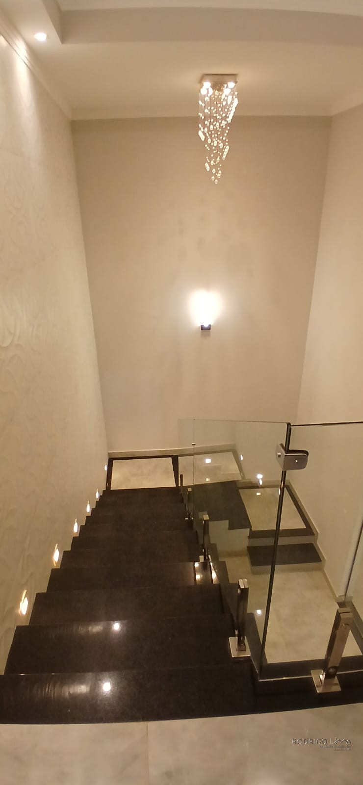 Linda casa para venda em São Lourenço - MG.