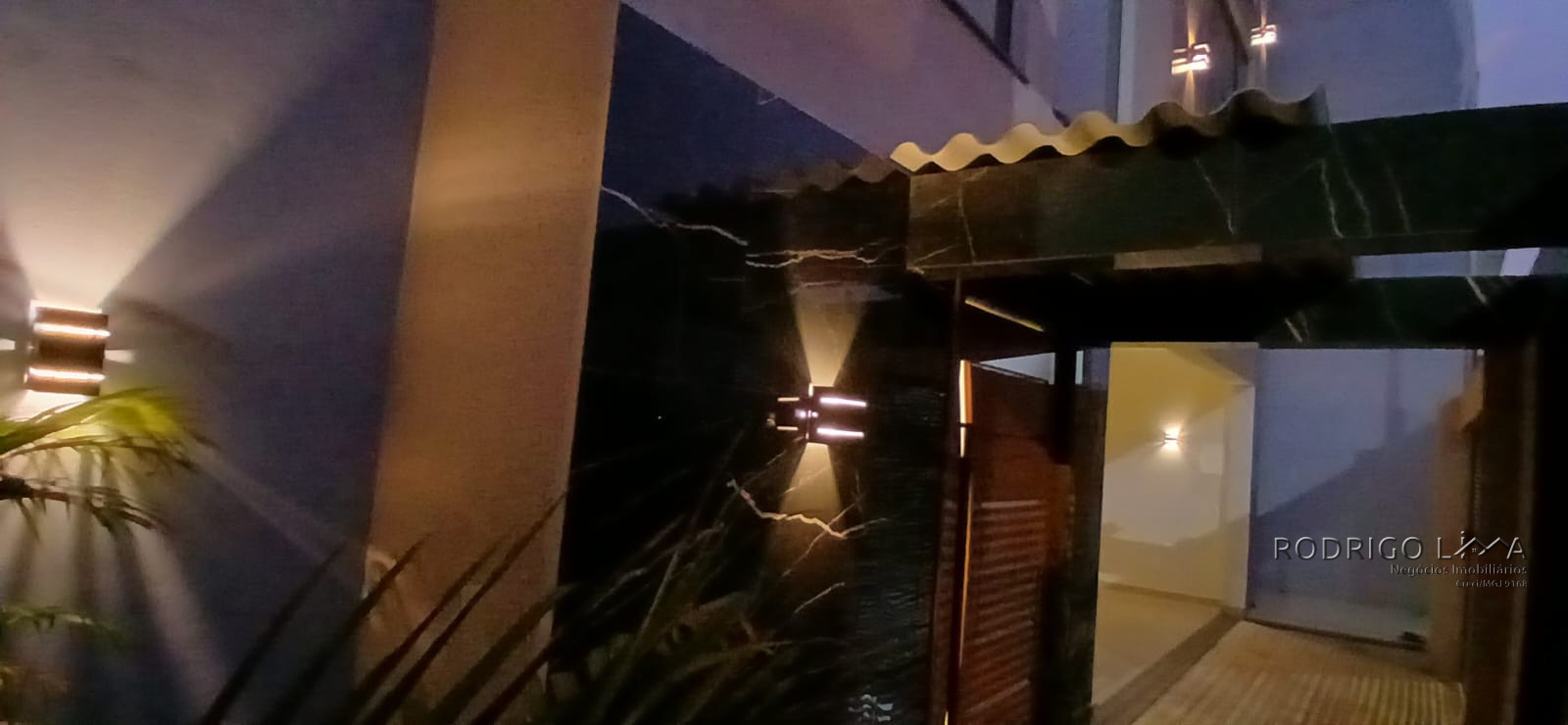 Linda casa para venda em São Lourenço - MG.