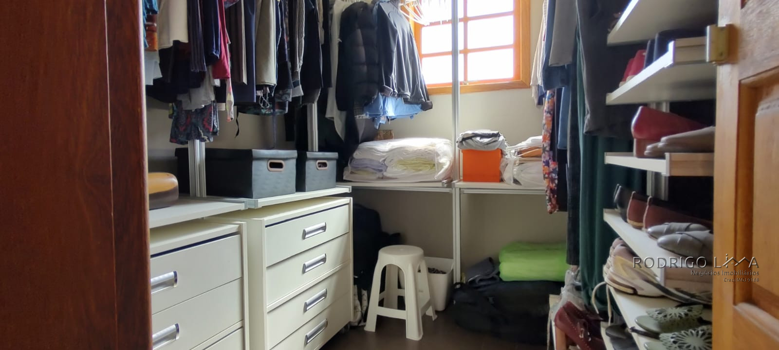 Casa de alto padrão para venda em São Lourenço - MG.