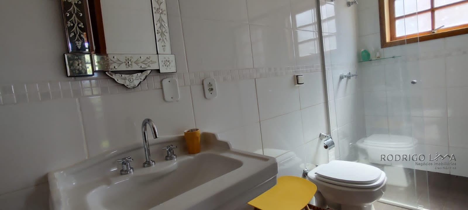 Casa de alto padrão para venda em São Lourenço - MG.