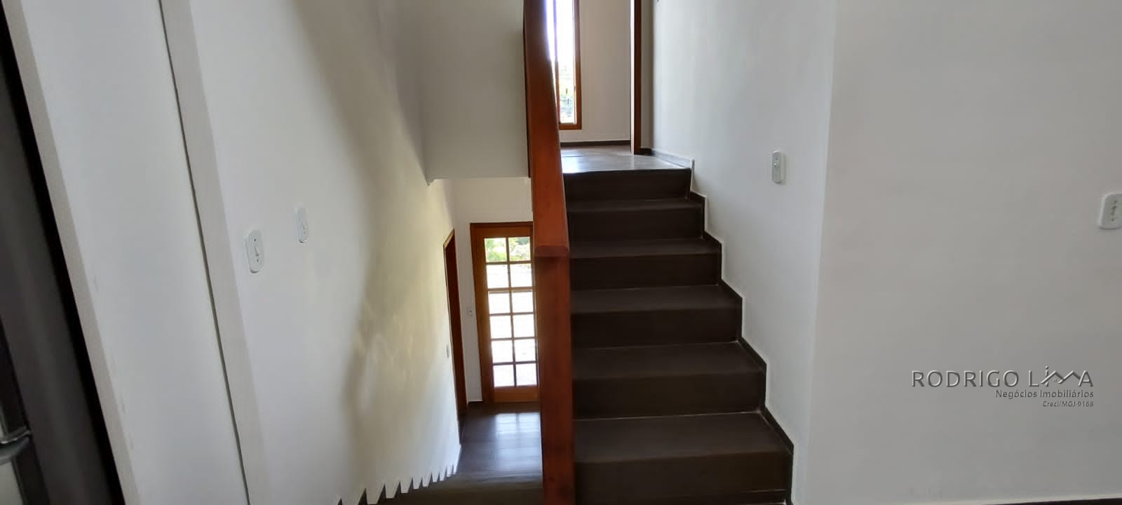 Casa de alto padrão para venda em São Lourenço - MG.