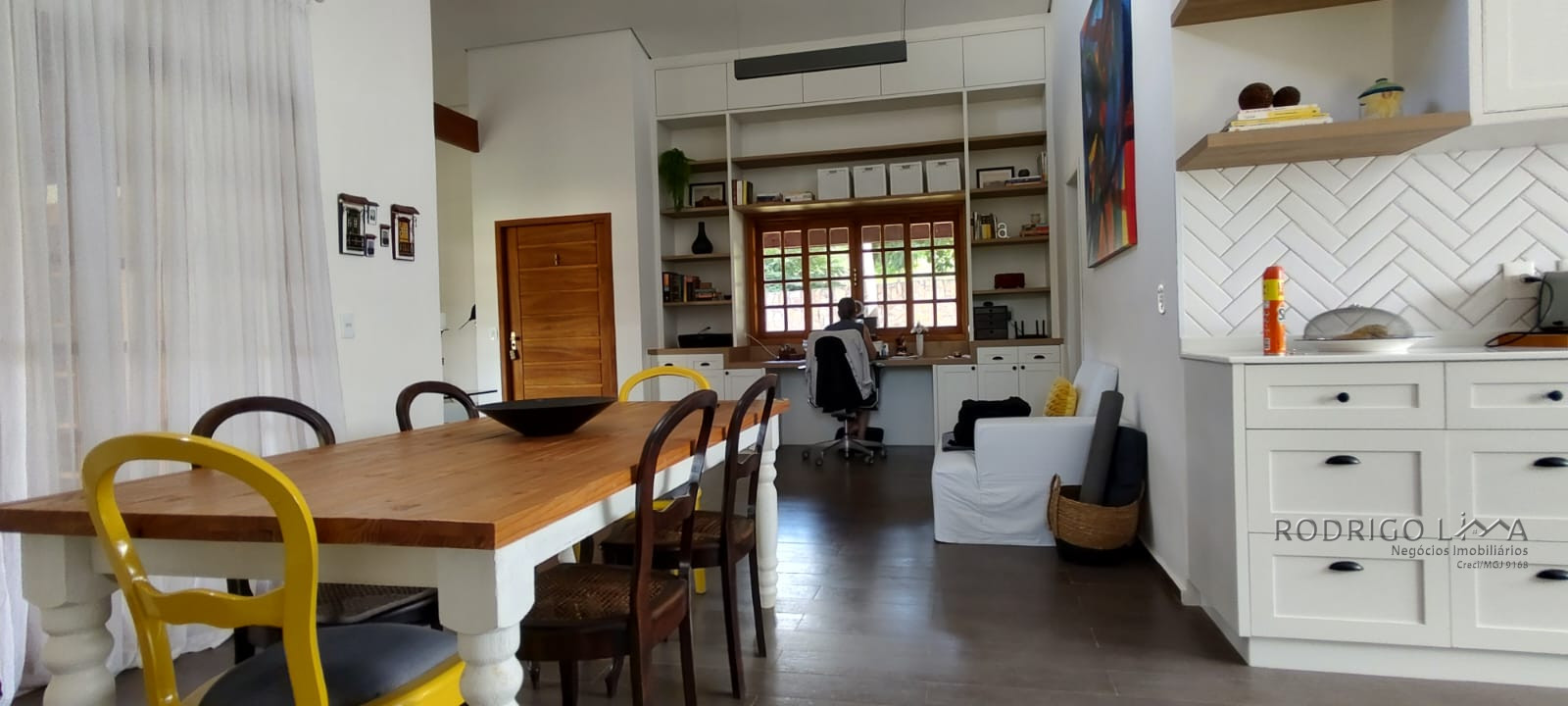 Casa de alto padrão para venda em São Lourenço - MG.