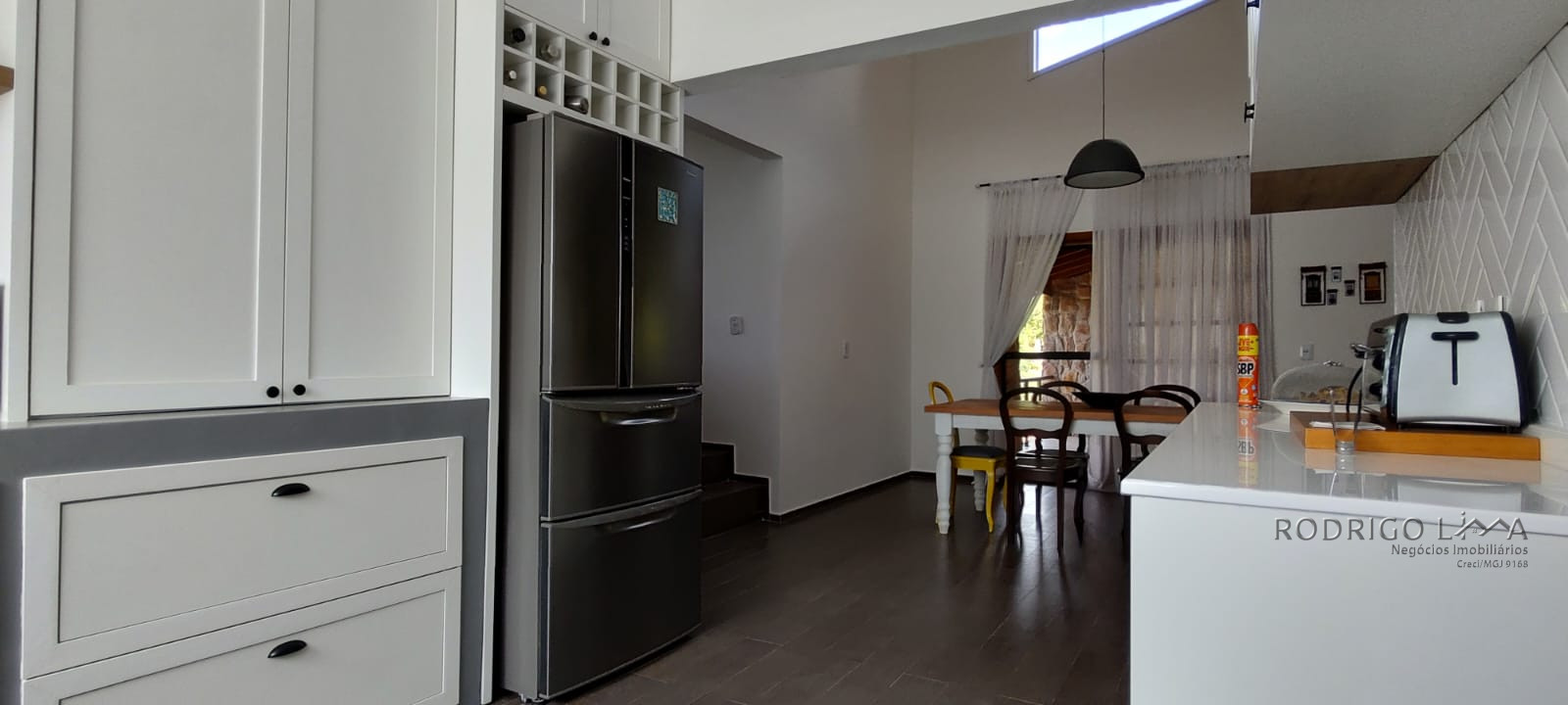 Casa de alto padrão para venda em São Lourenço - MG.