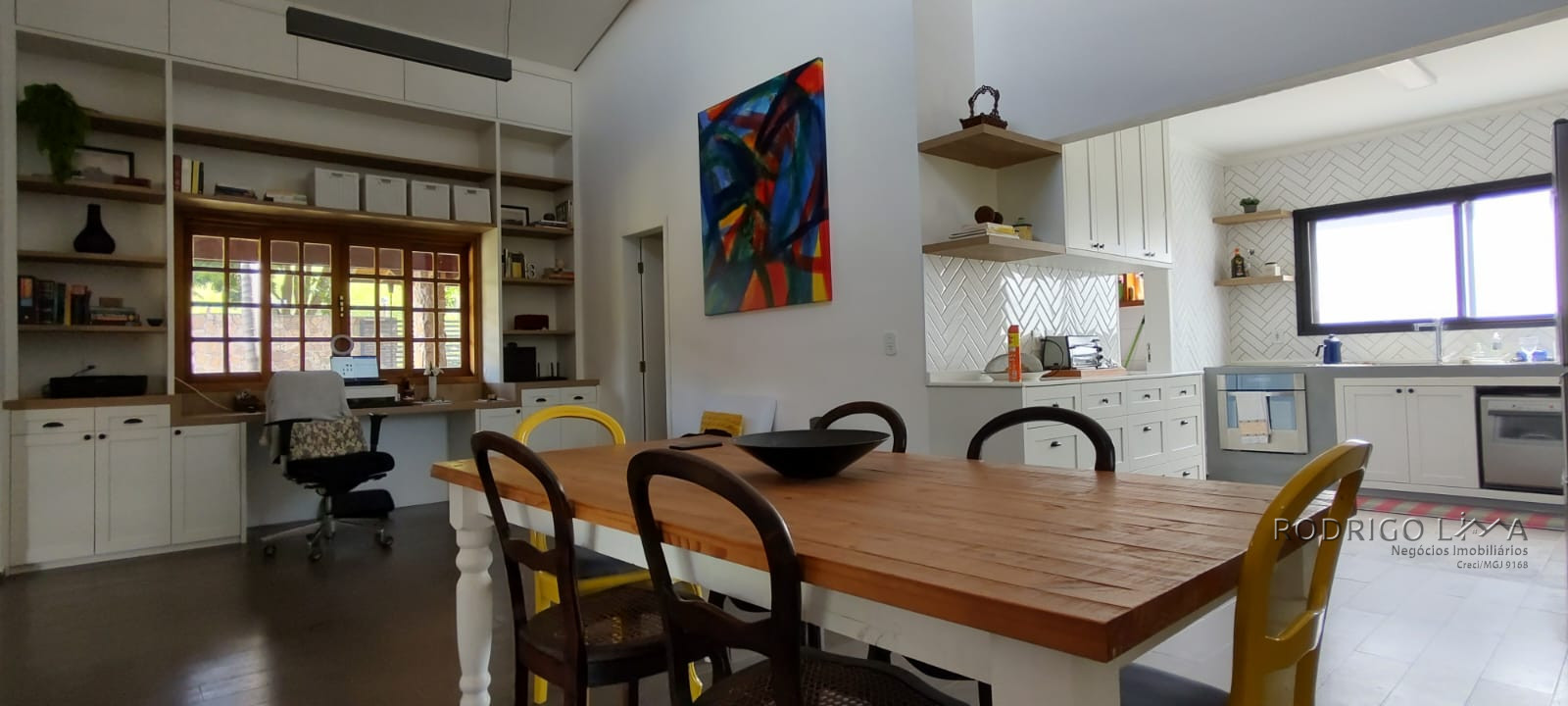 Casa de alto padrão para venda em São Lourenço - MG.