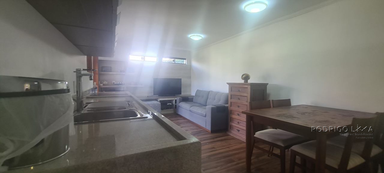 Casa de alto padrão para venda em São Lourenço - MG.