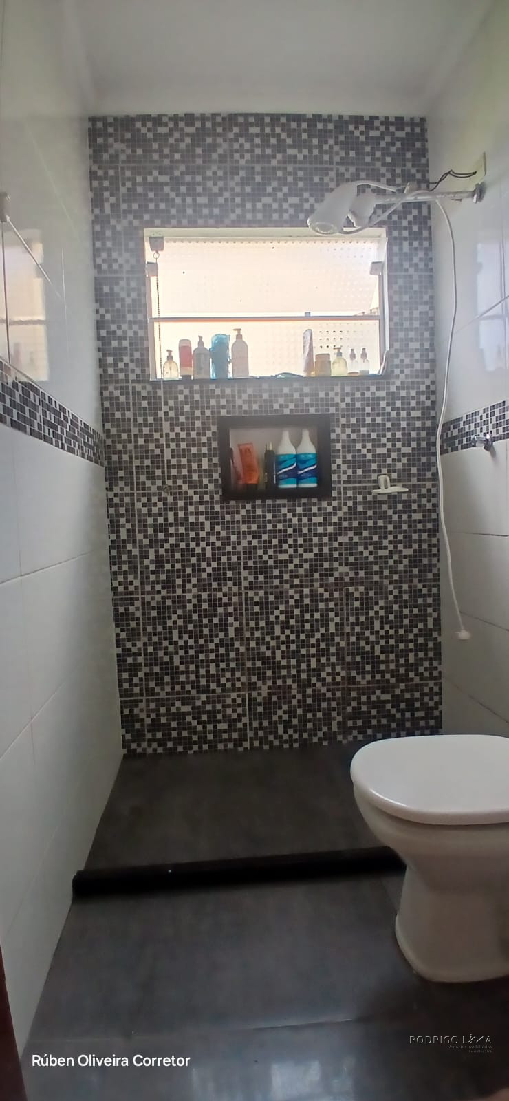 Casa para venda em São Lourenço - MG.