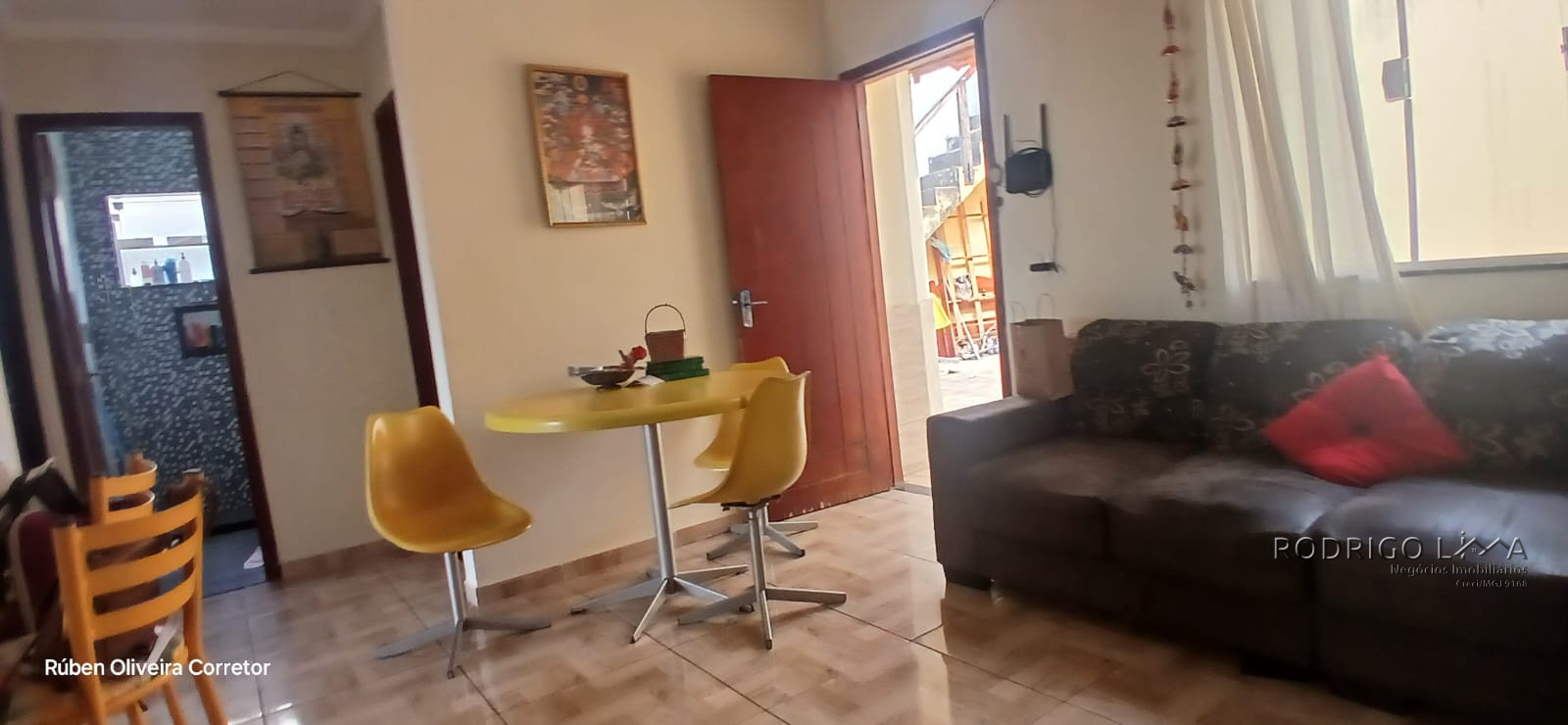 Casa para venda em São Lourenço - MG.