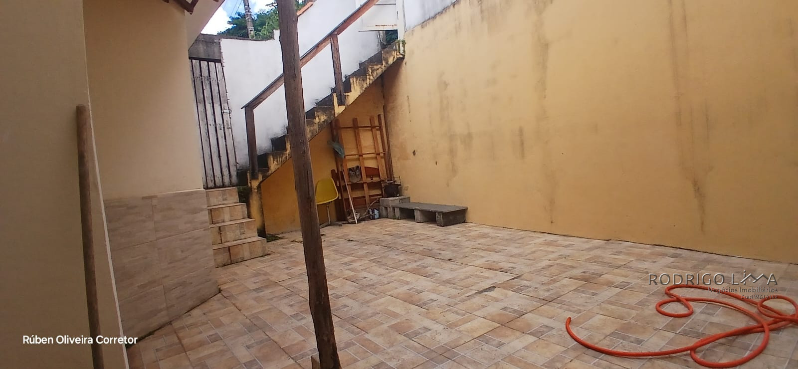 Casa para venda em São Lourenço - MG.