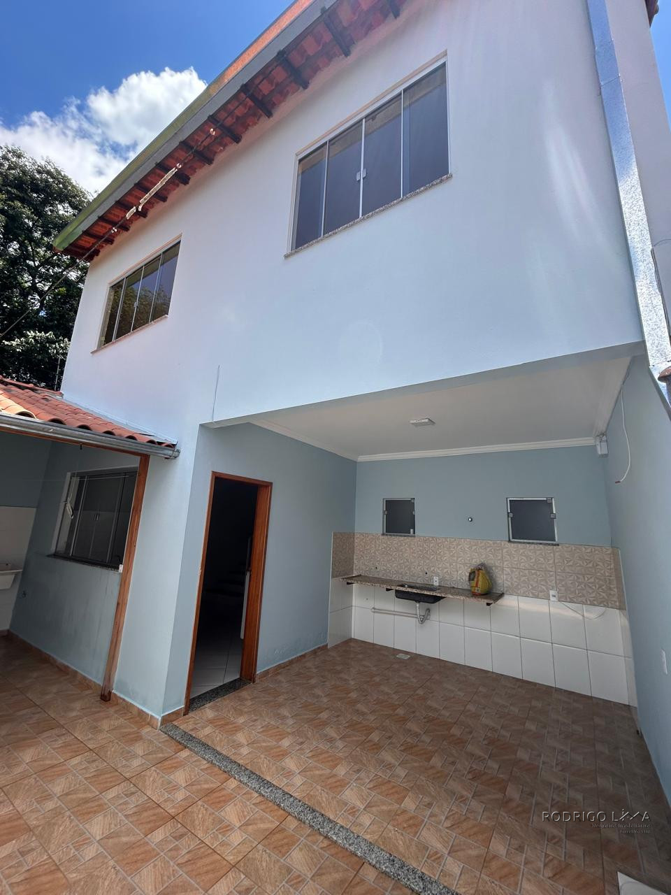 Linda casa para venda em São Lourenço - MG.