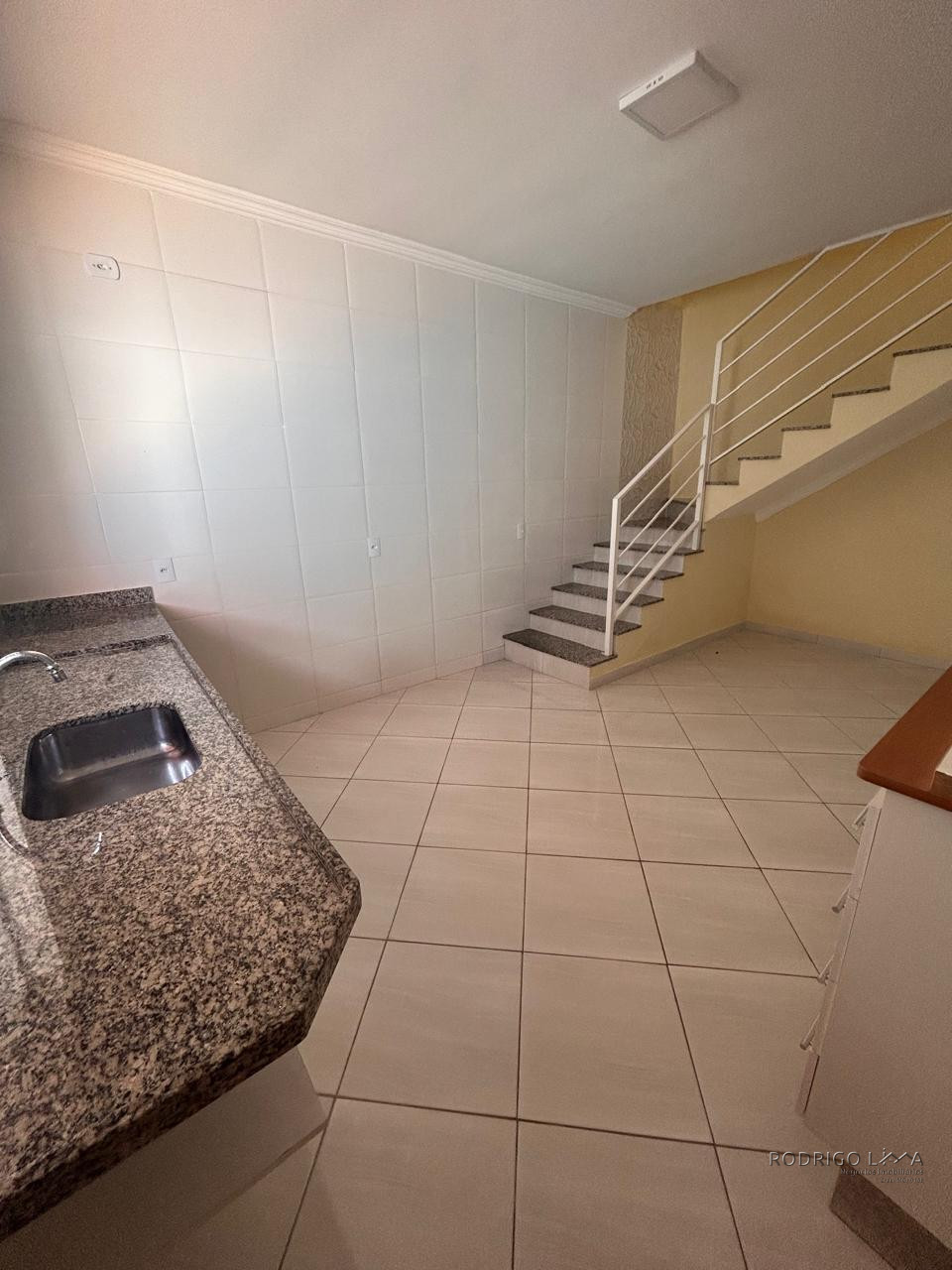 Linda casa para venda em São Lourenço - MG.