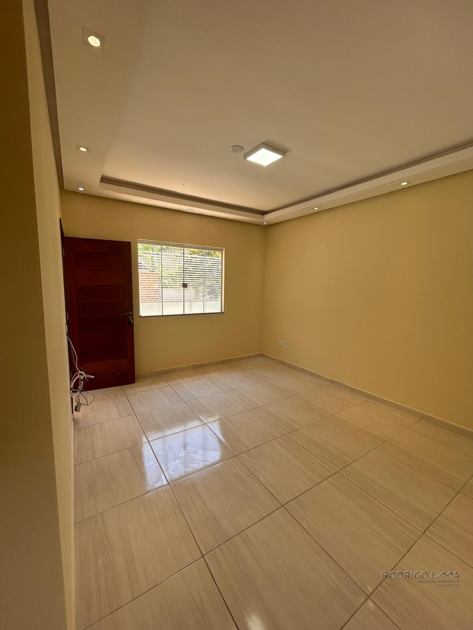 Linda casa para venda em São Lourenço - MG.