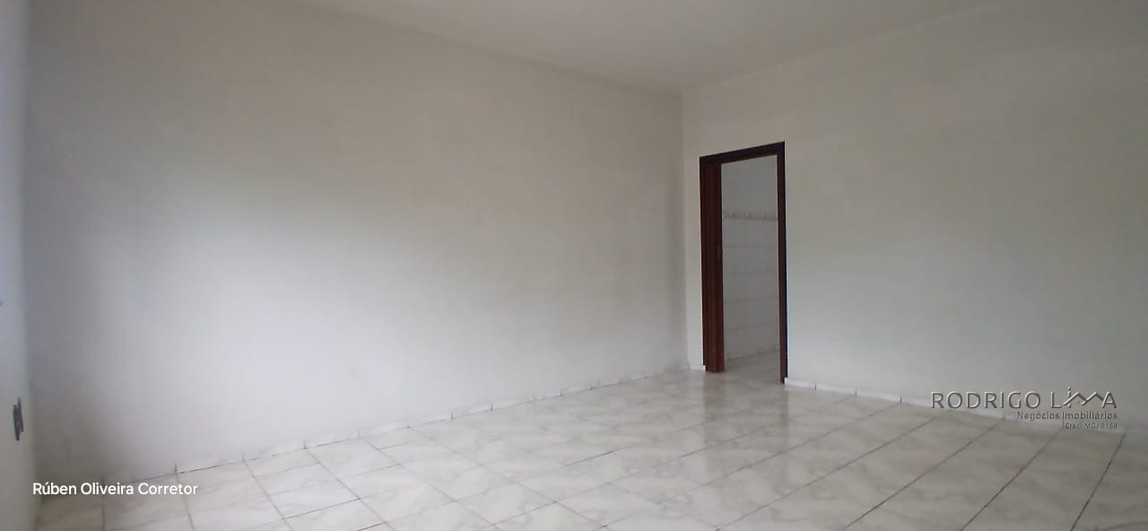 Linda casa para venda em São Lourenço - MG.