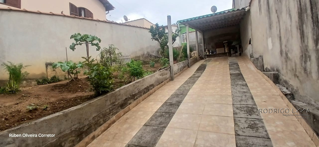 Casa para venda em São Lourenço - MG.