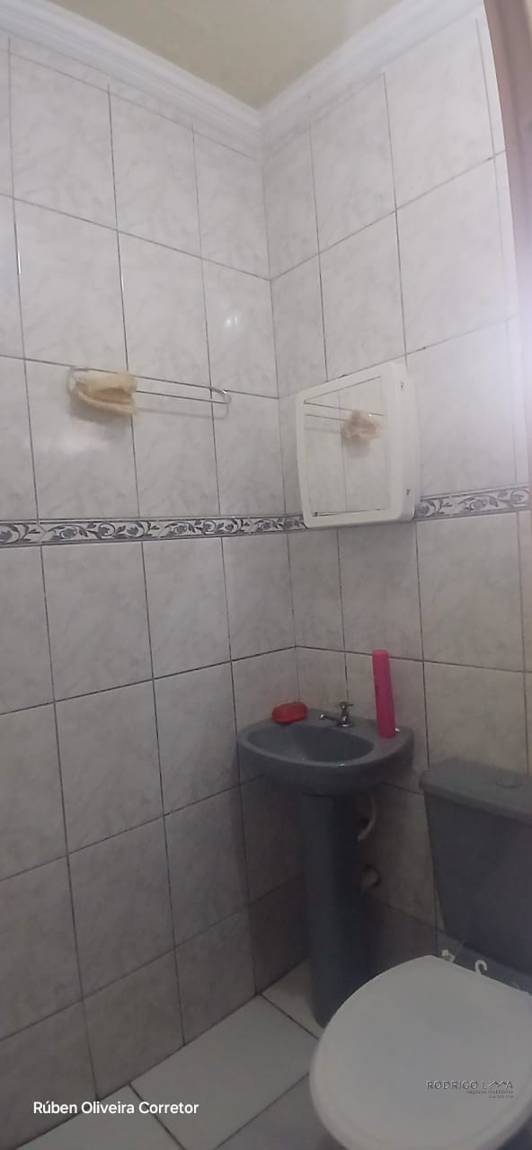 Casa para venda em São Lourenço - MG.