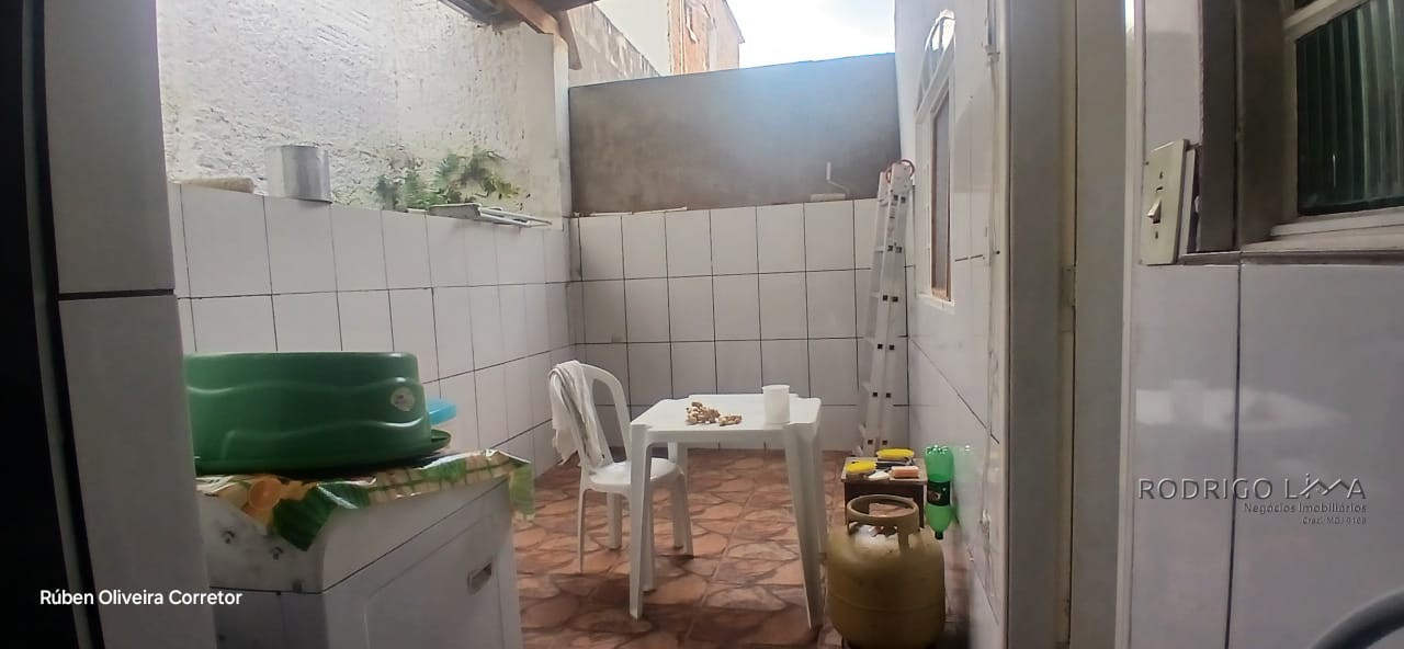 Casa para venda em São Lourenço - MG.