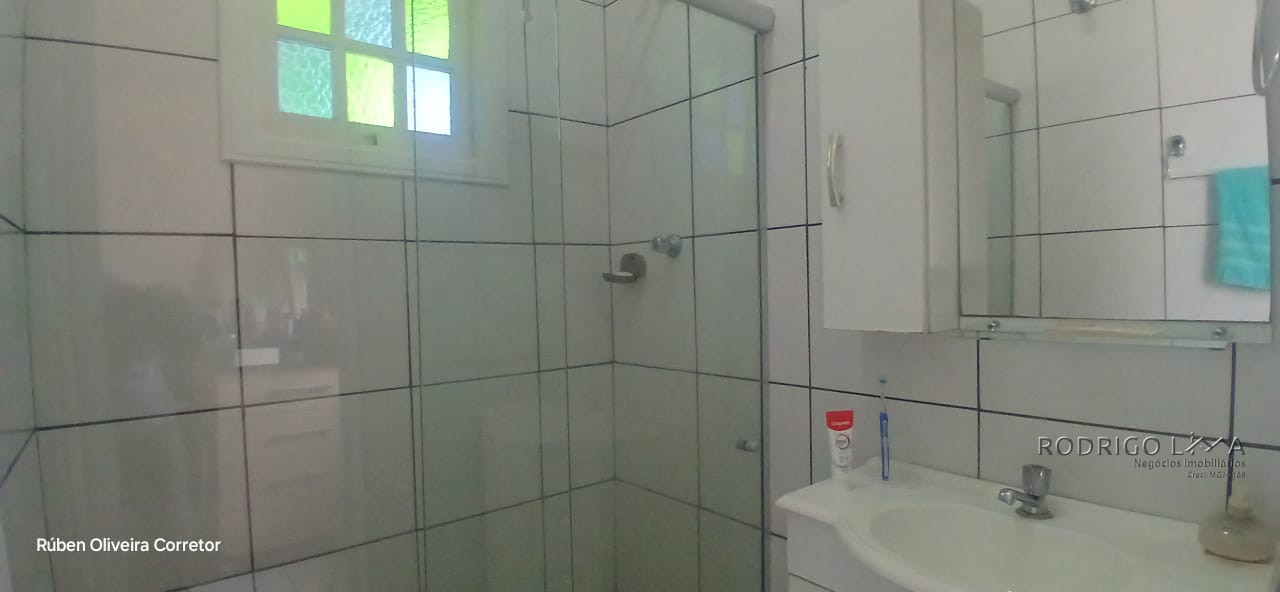 Casa para venda em São Lourenço - MG.