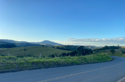 Linda área para venda em Dom Viçoso - MG.