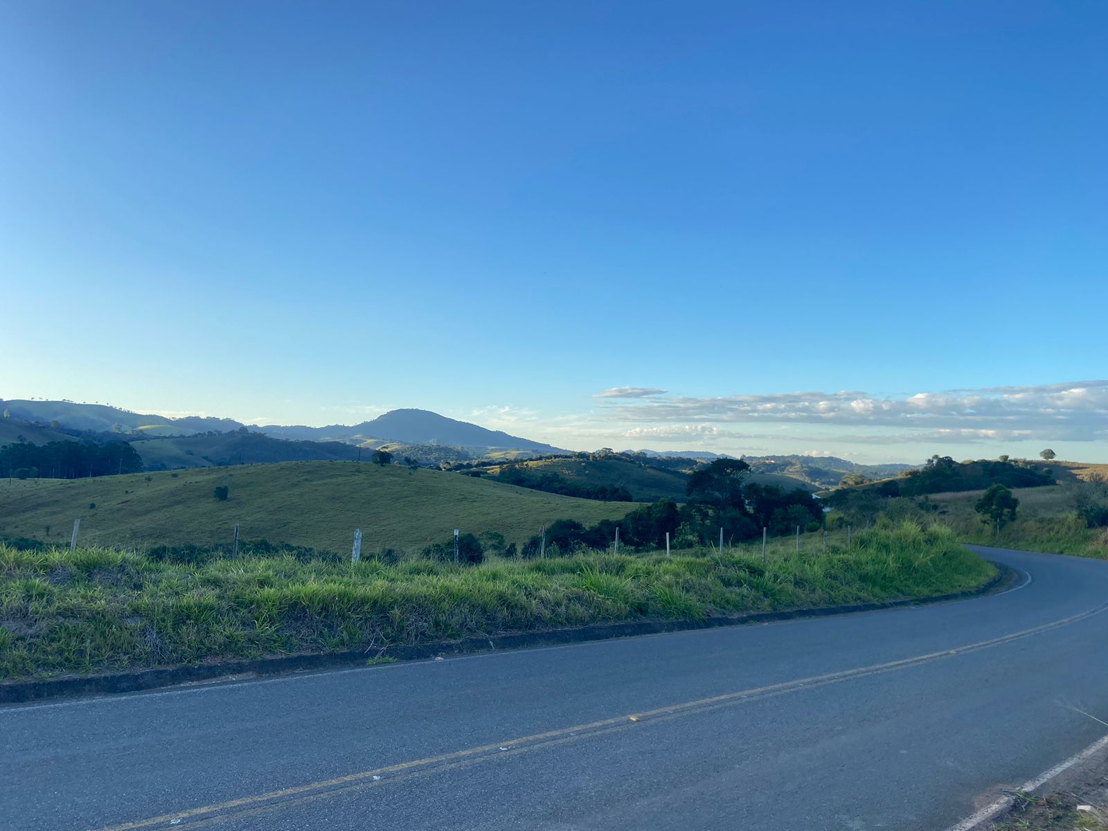 Linda área para venda em Dom Viçoso - MG.