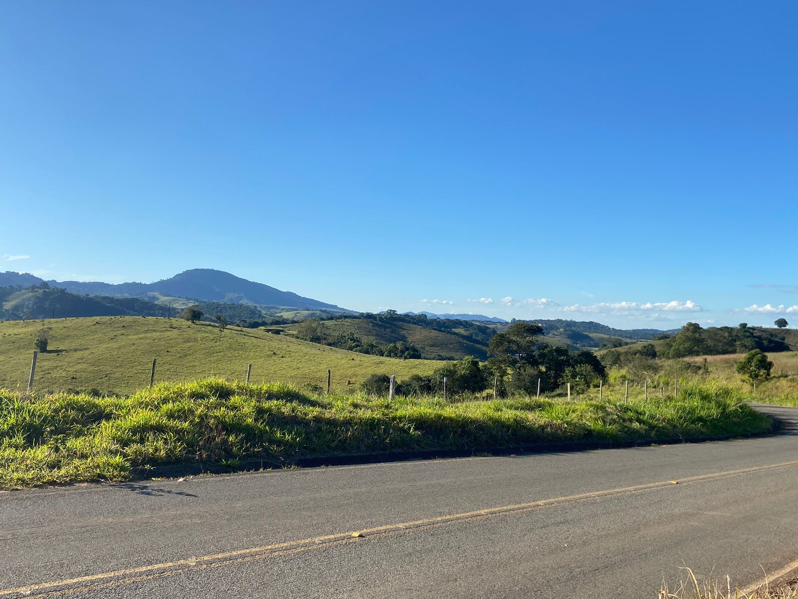 Linda área para venda em Dom Viçoso - MG.
