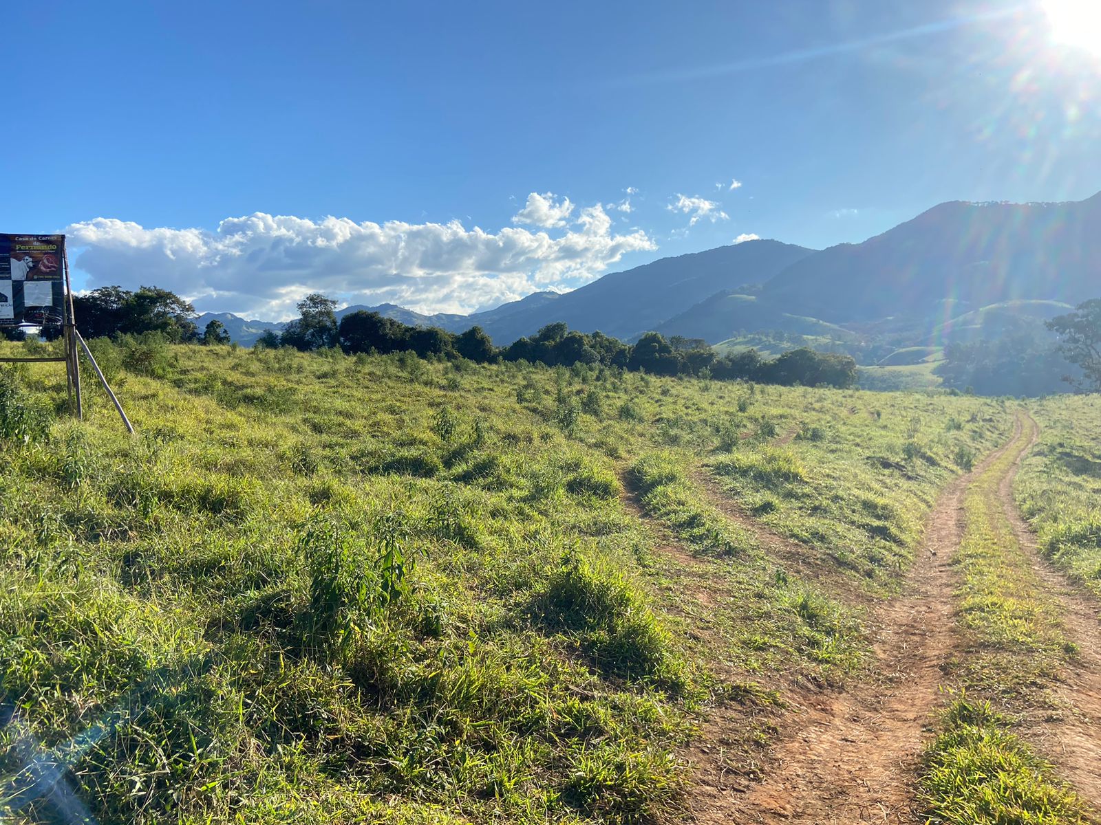 Linda área para venda em Dom Viçoso - MG.