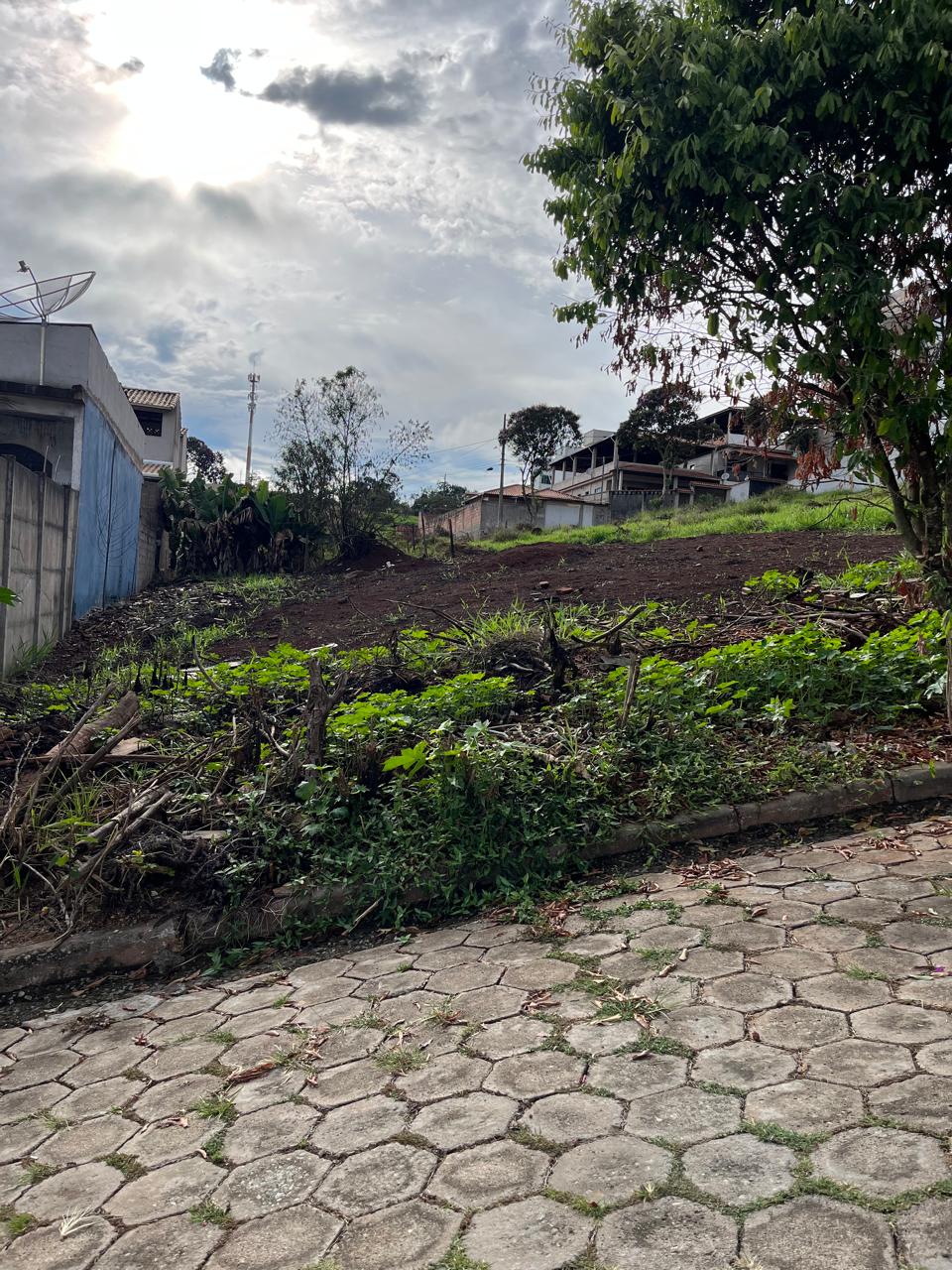 Lote a venda em São Lourenço