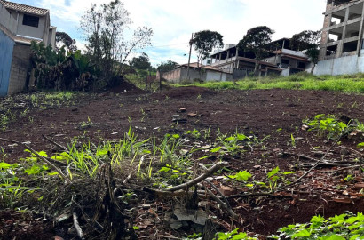 Lote a venda em São Lourenço