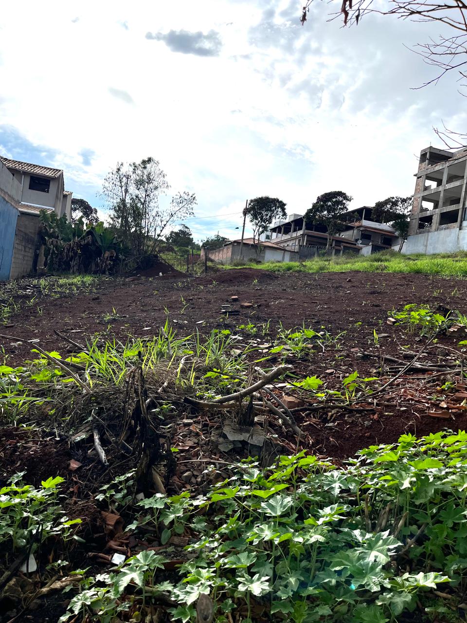 Lote a venda em São Lourenço
