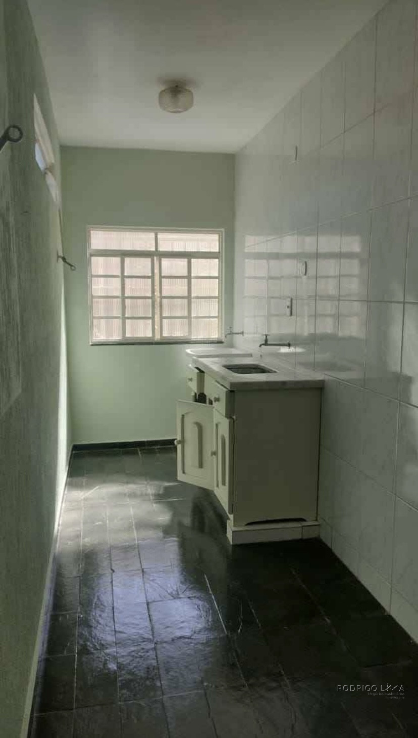 Linda casa para venda em São Lourenço - MG.