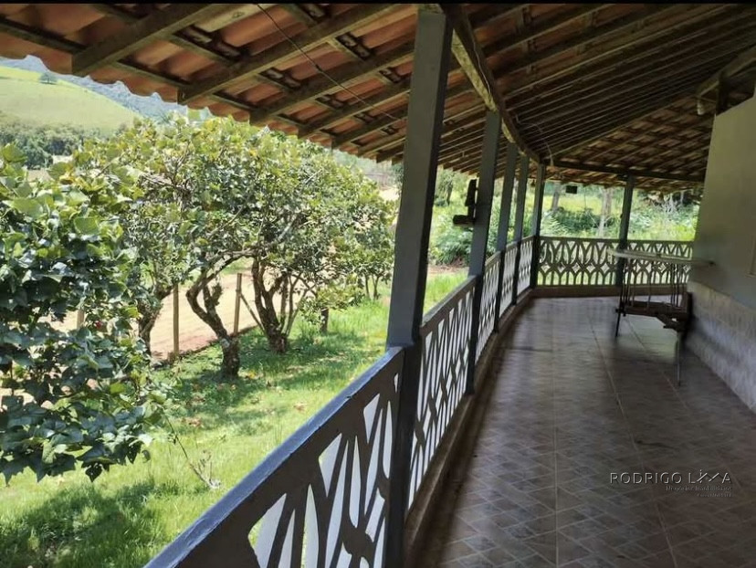 Linda chácara para venda próximo a São Lourenço - MG.