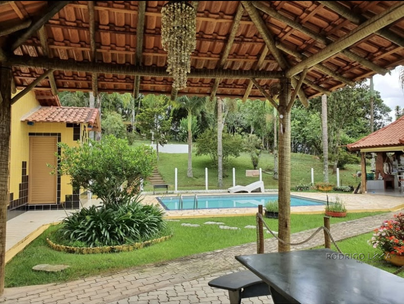 Lindo sítio para venda em Pouso Alegre - MG.