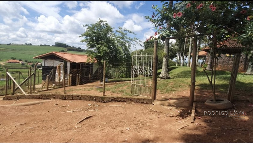 Lindo sítio para venda em Pouso Alegre - MG.