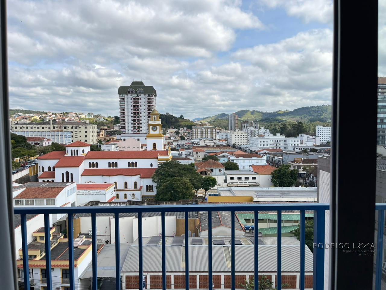 Lindo apartamento no Centro de São Lourenço - MG