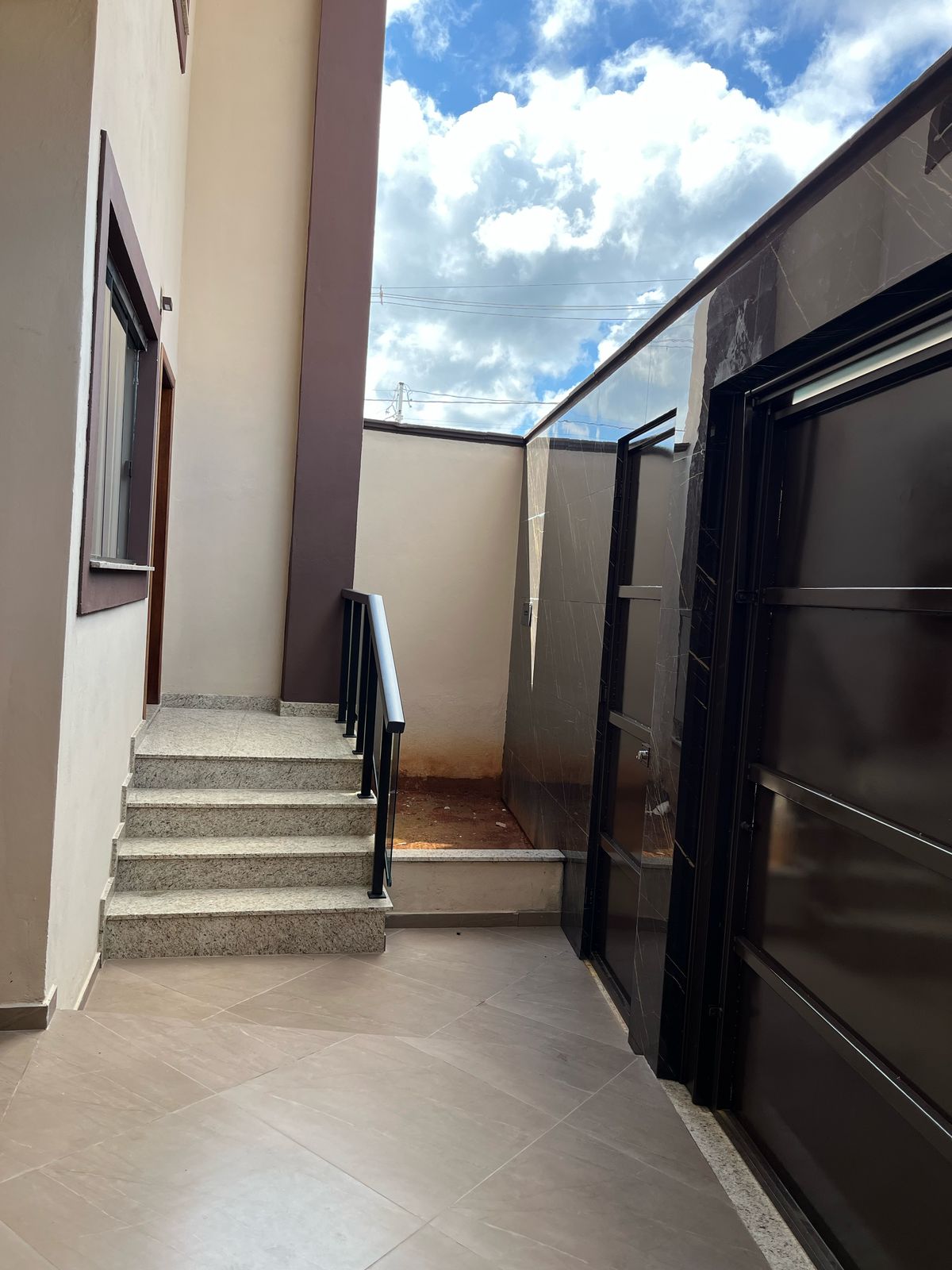 Lindo sobrado para venda em São Lourenço - MG.